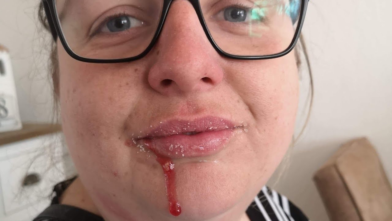 BERLINER CHALLENGE🤣HVEM VINDER UDEN AT SLIKKE SIG OM MUNDEN🍩👄😛😋😝🤪