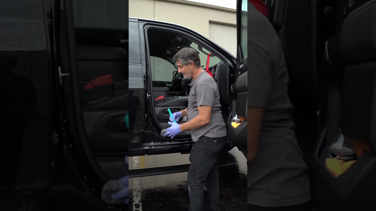 Best way to clean door jams on any vehicle ! 