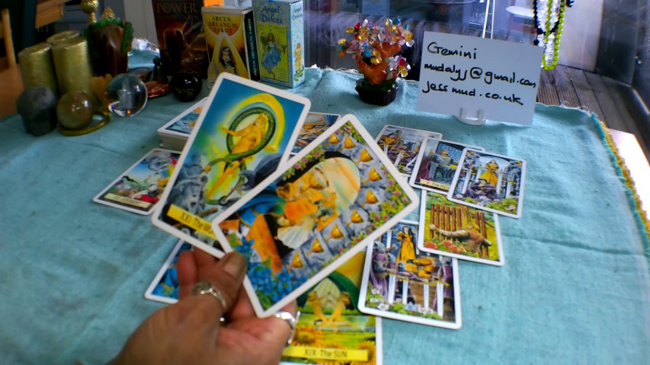 🌹💌📞Gemini Love Tarot Reading 29 April 12 May 2019. Dealing with Legal