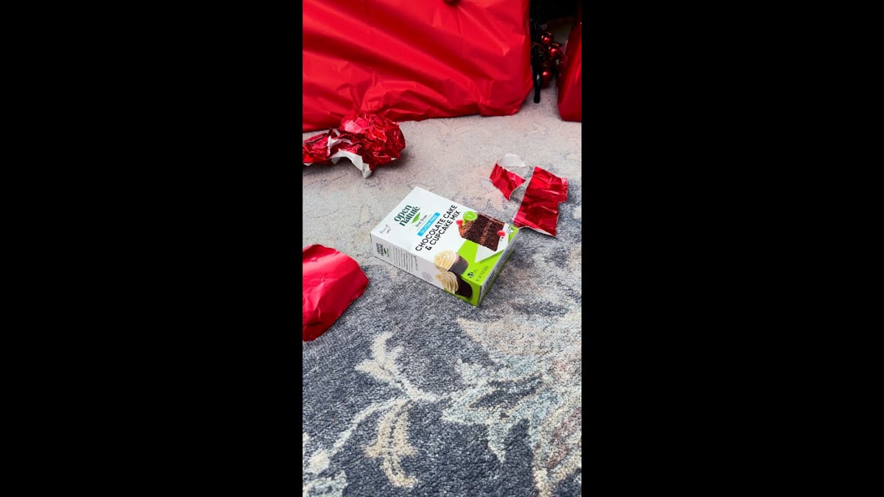 Santa's elves have gone rogue  😅🎄🎁