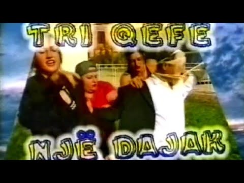Tri Qefe Një Dajak Intro