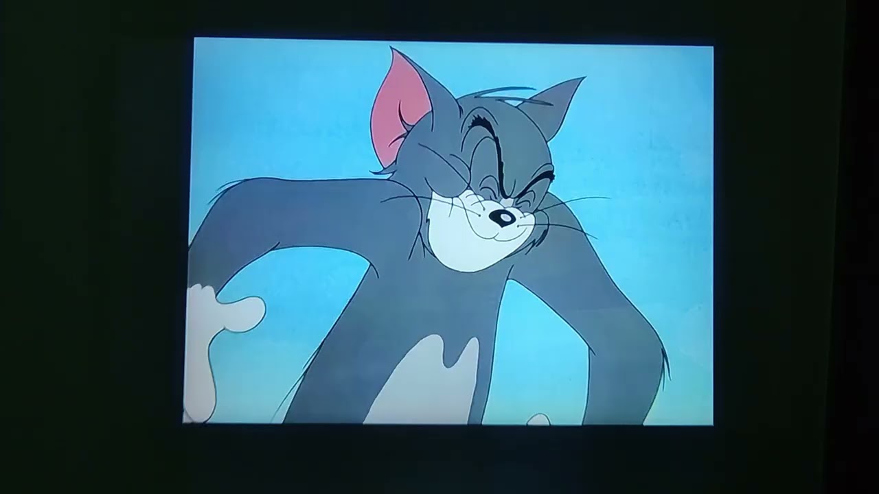 Fudoni Projector V7 - Bring you an ultimate sound experience