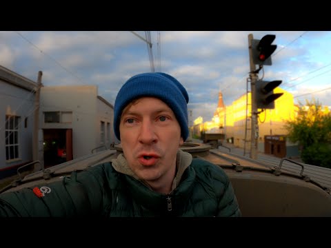 Из Москвы в Питер на крышах поездов.