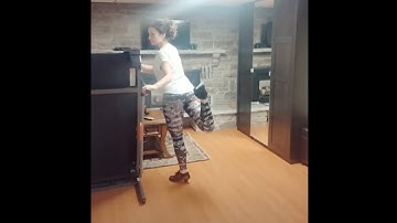 Live Tango Practice On Twists And Pivots