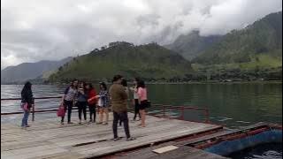 sebelu makan di rumah makan sitopsi - Tongging