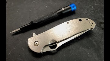 How to disassemble and maintain the Spyderco Advocate Pocketknife