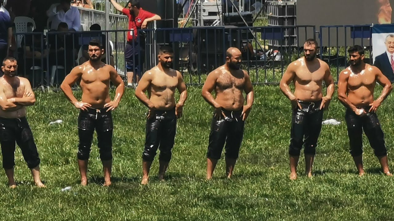 Başpehlivanlar 1. Tur CWenerji 15. geleneksel Sekapark yağlı güreşleri