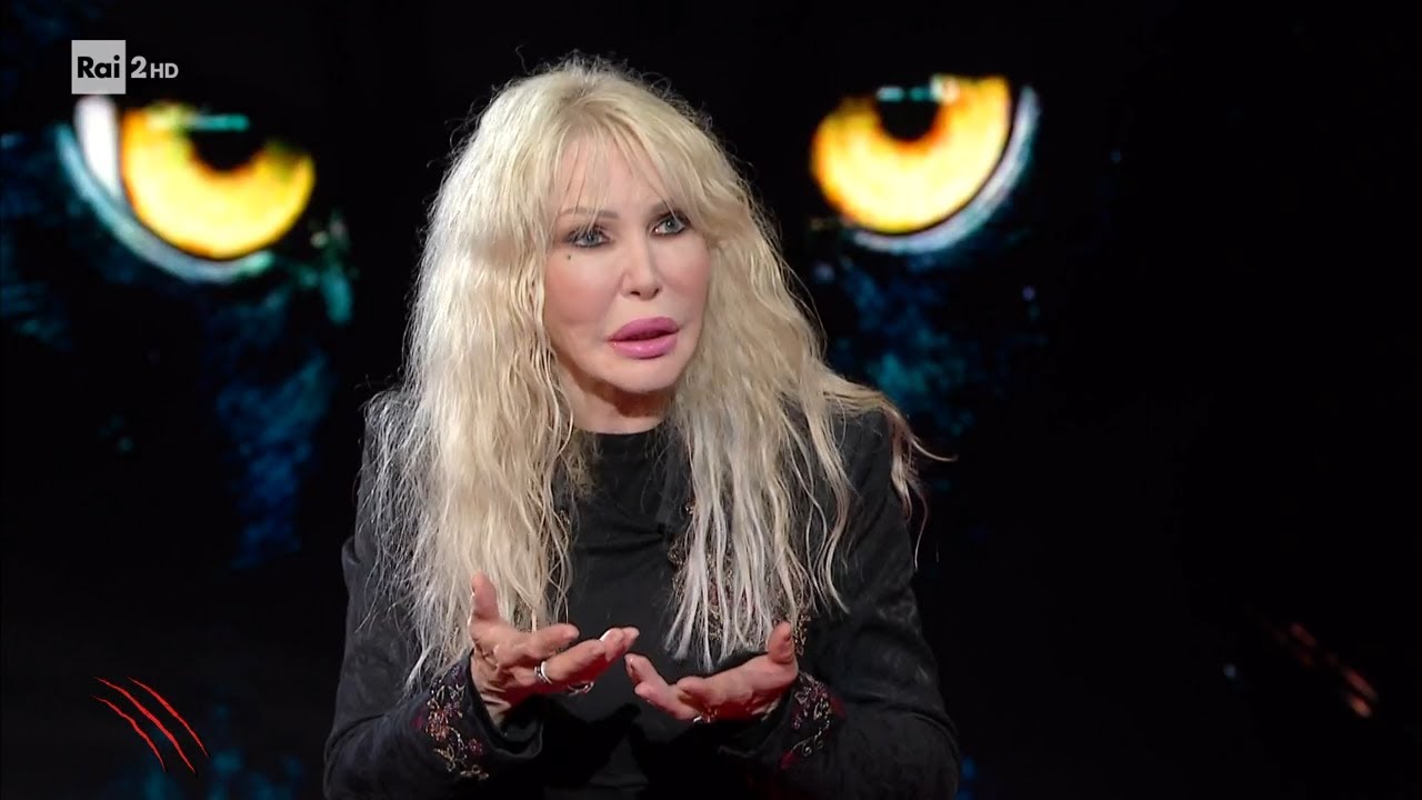 Ivana Spagna tra i ritocchi fatti il matrimonio durato solo una settimana - Belve 17/10/2023