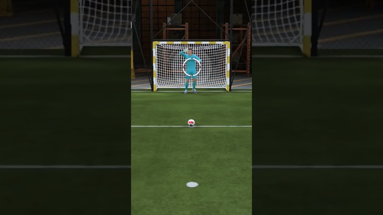 McTominay sends into the centre of the goal but its blocked 