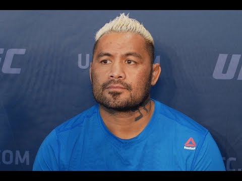 Mark Hunt isn't happy with his situation ahead of UFC 209