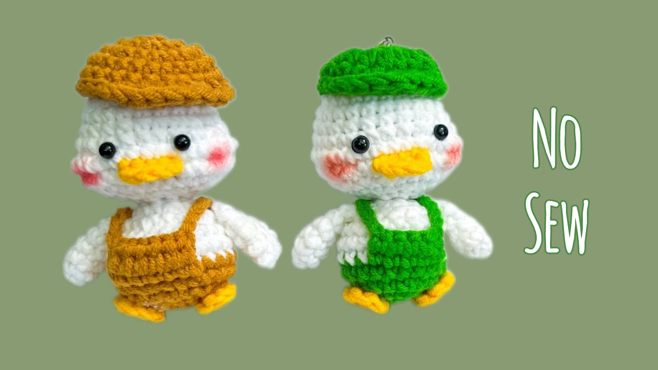 🐥Без шитья🐥 Брелок-амигуруми крючком | Утка в комбинезоне | Пошаговое руководство