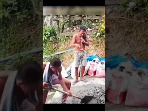 ACCIDENTALLY 🔊 CREATING A BANGER ▶ #MUSIC #SHORTS #MEME ◀ LOS ACCIDENTES NO...