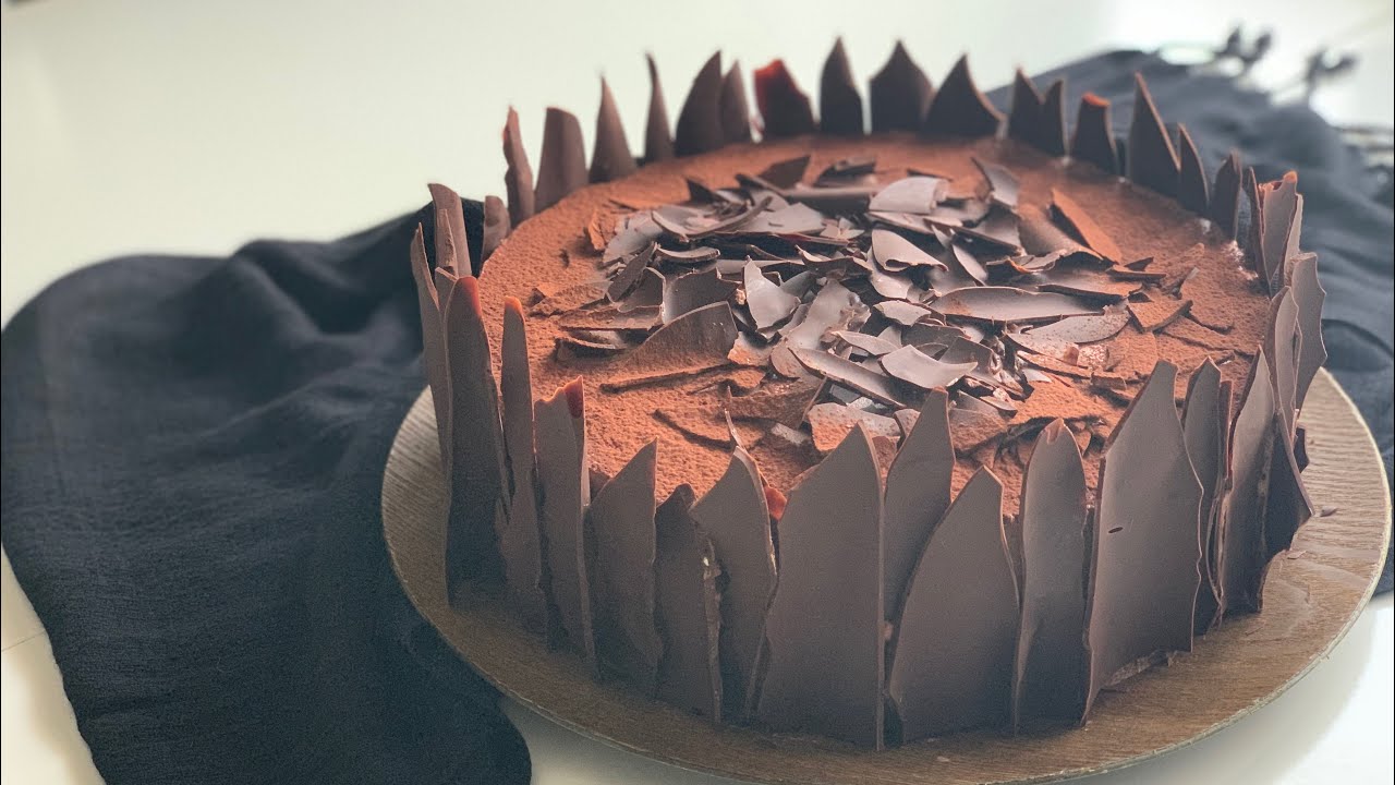 Çikolatalı Orman Meyveli Yaş Pasta