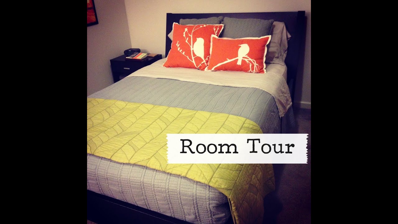 Room Tour — 12 Days of Christmas Giveaway