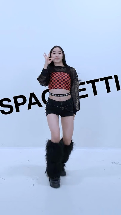 LE SSERAFIM (르세라핌) - SPAGHETTI {VERSION 1} // heyitskimmy