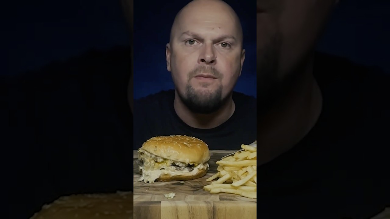 Carl’s Cali XL Triple Going Hard