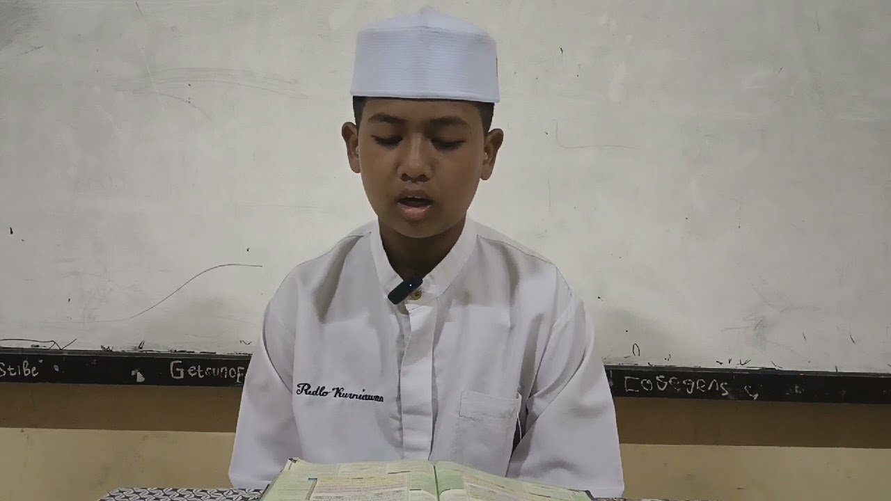 HAFIDZ AKHSANUL AHMAD MUROTTAL AL QUR'AN