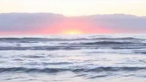 Alafasy = Al Mulk (with beach sounds) العفاسي - سورة الملك .. وصوت البحر