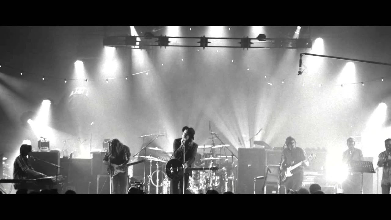 Jamie N Commons - "Wash Me In The Water" (live)
