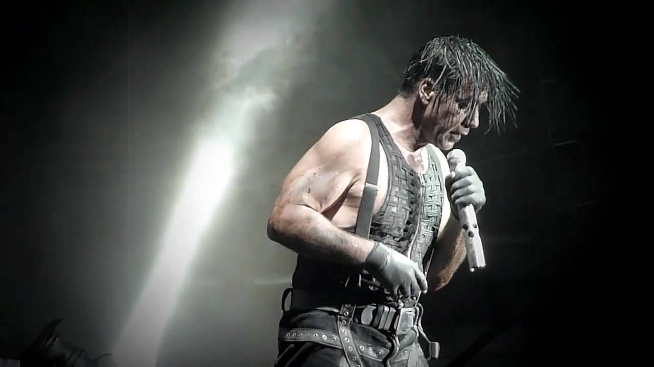 Rammstein zeig dich. Rammstein 2011 Live. Rammstein Live 2002. Rammstein Live. Рамштайн du hast концерт.