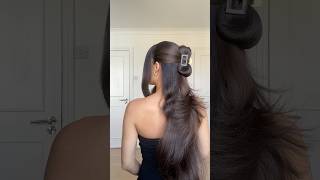 Classic claw clip #hairstyle or hack? #hair #hwrpartner