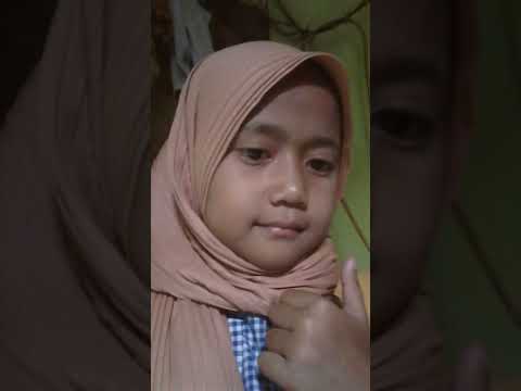 aku?ketika?pas?pake?jilbab?pas?ga?pake?jilbab😘😂😊😀🚮😇💜