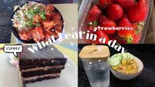 What I eat in a day | aesthetic vlog| aesthetic cooking 🍳🍓