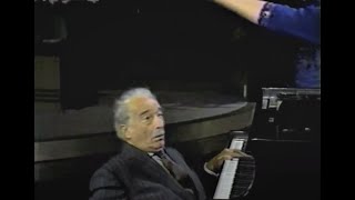 Video thumbnail of "Victor Borge / Marilyn Mulvey - Verdi "Caro nome" and interview (17 May 1989)"