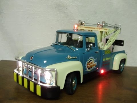 1956 Ford F-100 Tow Truck 1/18スケール レッカー車 1956 Ford F-100 Tow Truck/Wrecker Rainbow Road Service