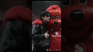 living his best man utd life ❤️⚡️ vip always feels #bbrightvc #manchesterunited