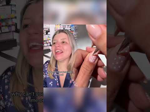 أنا أيض ا لا أستمتع بطرح الأسئلة دعني أقوم بعملي تجزئة وجهة نظر مشهد مسرحي كارين