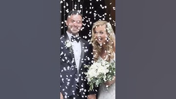 We LOVE a confetti shot and a wedding #confetti #weddingvideography #weddingvideographer #wedding