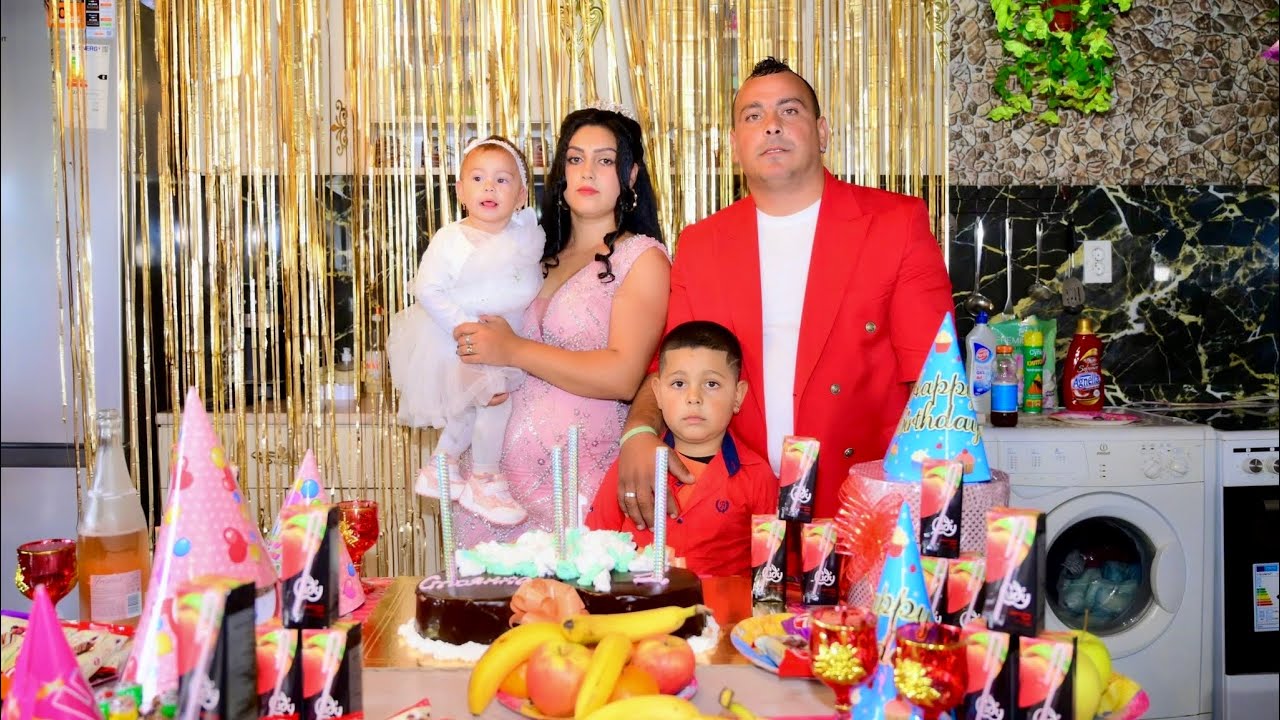 Doğum günü Tqno Prenses 1-yaşında Debelt 