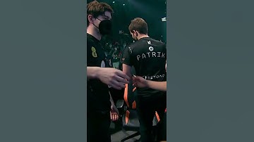 Nothing but love @G2esports #LEC #leagueoflegends #mikyx #jankos #flakked #caps #brokenblade