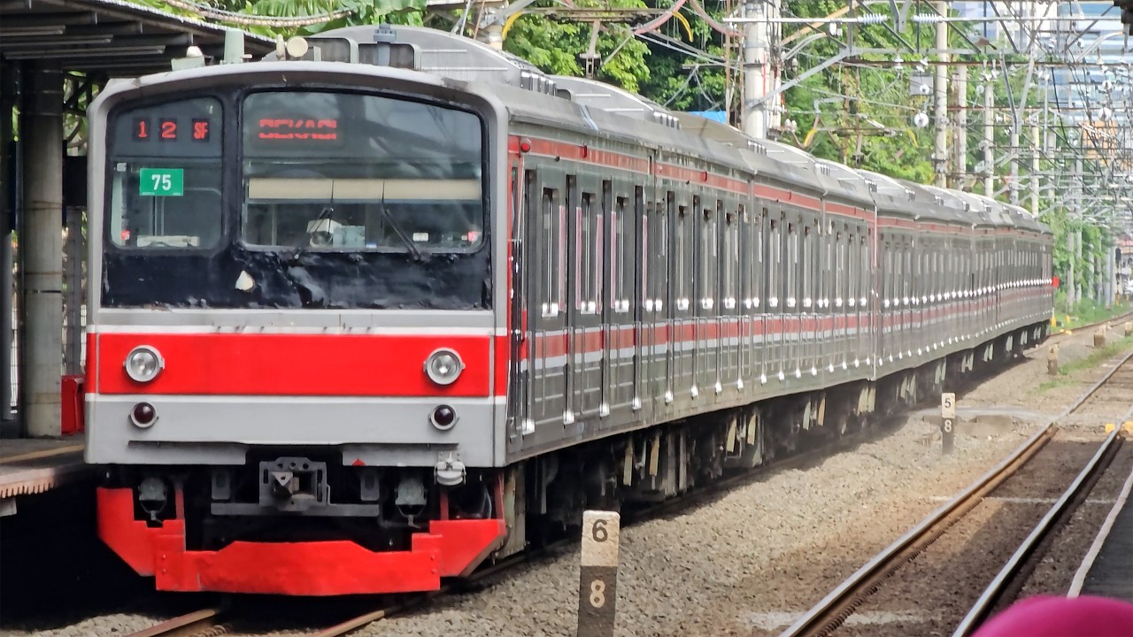 [4K] Stasiun Kramat: Kompilasi Kereta JR 203, JR 205, CC 201, CC 203 ...