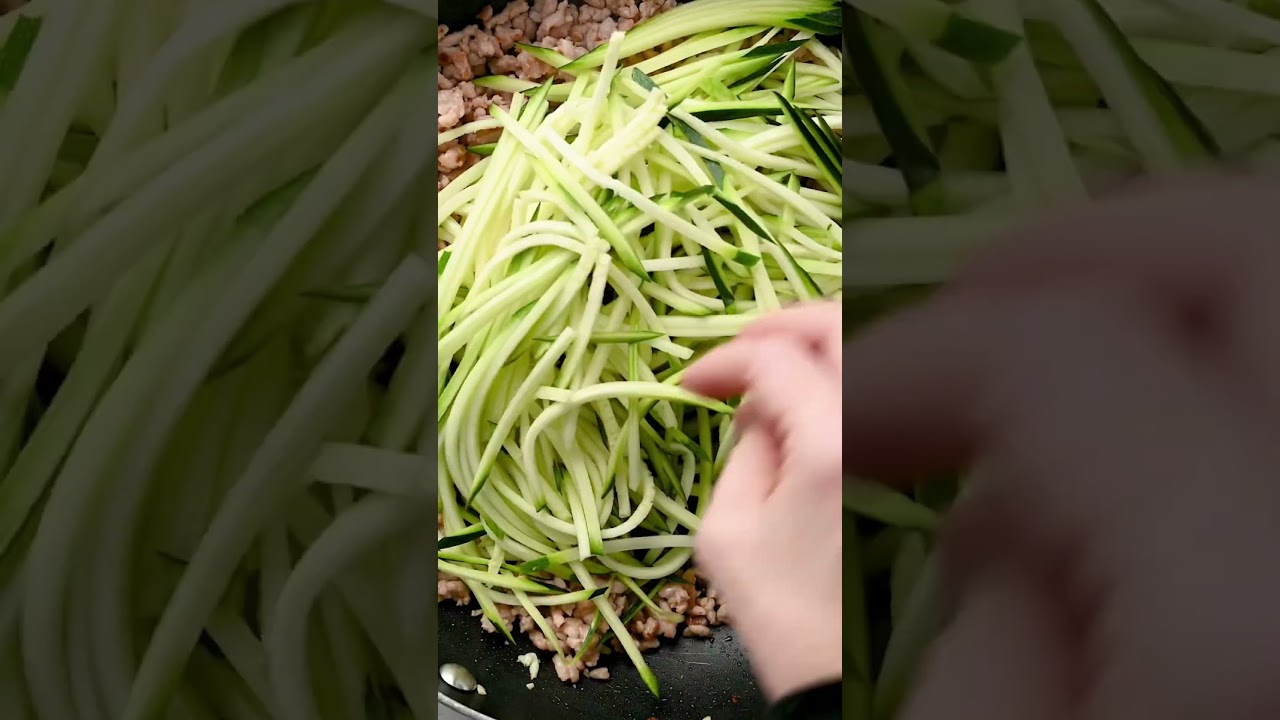 Zoodles are the best BEST pasta alternative. You must try these for low carb! 