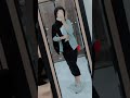 أنا قطعه سكر في مجتمع مر