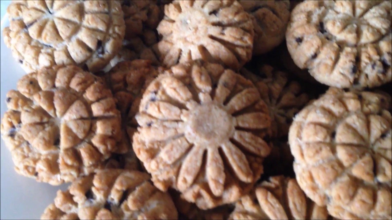 غريبة  رائعة بدقيق الشعير وحبيبات الشكلاط