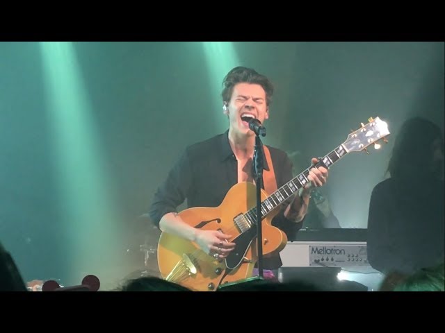 Harry Styles LIVE - Ultra Lightbeam (Kanye West Cover) Secret London Show 13th May 2017 FULL VERSION