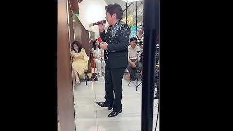 NS Linh Tâm biểu diễn tại show của NSND Quế Trân quá hay