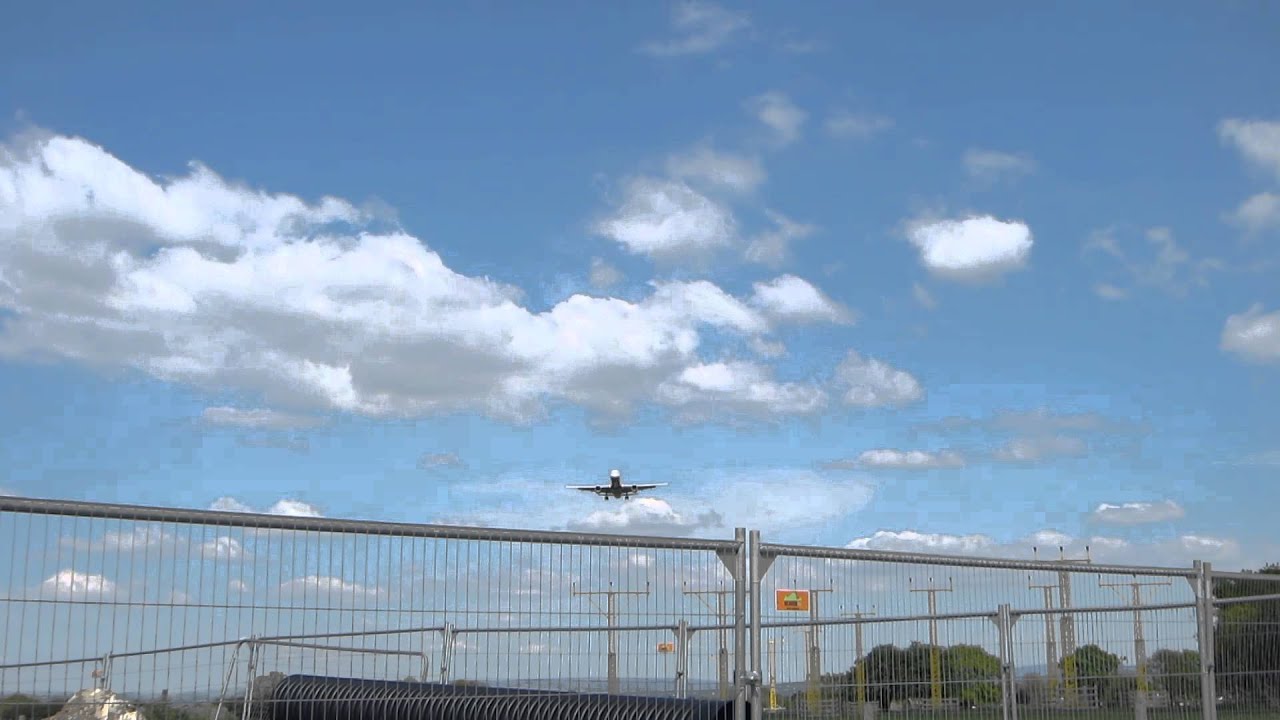 G-DAJB Monarch Airlines Boeing 757-200 Approaching Manchester