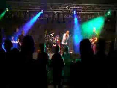 Three Miles Island - Spot the World (live@Wiesenfest 2006) adlı videoyu YouTube'da izle Three Miles Island - Spot the World (live@Wiesenfest 2006) adlı videoyu YouTube'da izle