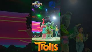#trolls during  the #show #dreamworks at #universalstudiosflorida ! #liveperformance #poppy #branch