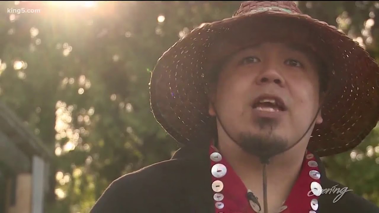 The Tillicum Excursion from Argosy Cruises is the perfect way to experience PNW food and culture - K