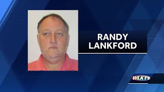 Jeffersonville funeral home director turns himself in on multiple felony charges