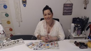 картинка: ИХ ОЧЕНЬ ВЛЕКАЕТ К ТЕБЕ 😍 СТАВЯТ ТЕБЯ НА ПЬЕДЕСТАЛ И НАБЛЮДАЮТ ИЗДАЛЕКА