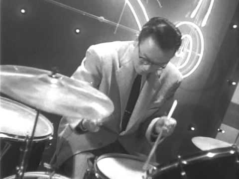 Minato no kanpai: Shôri o waga te ni (1956)