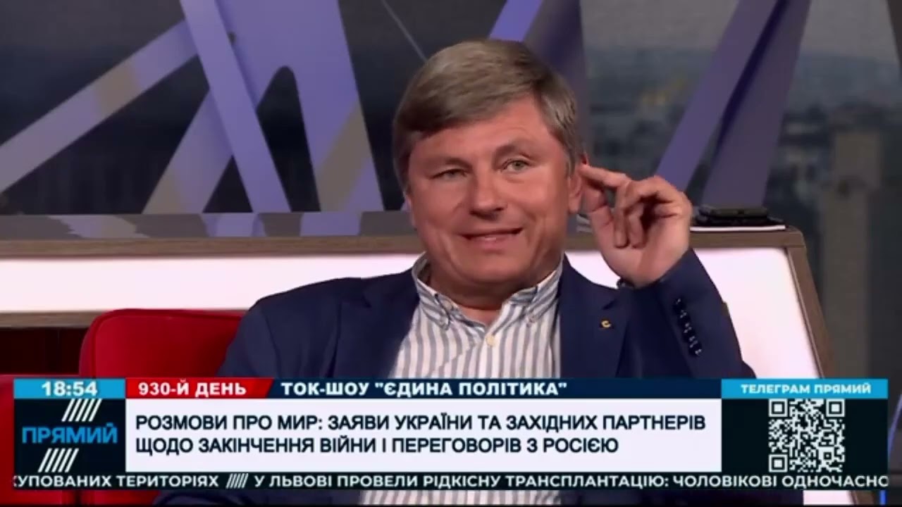 Влада не фінансує армію, але знову фінансує дороги