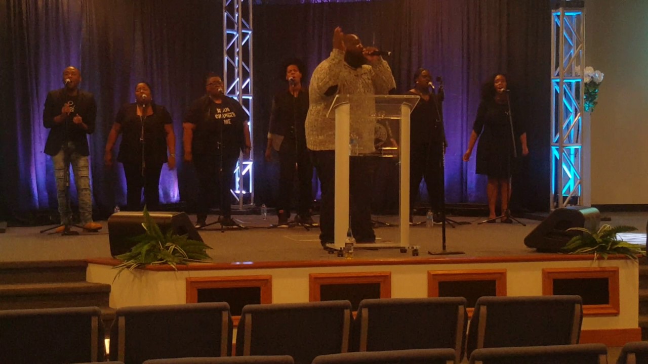 Netre Bhena Nate Bean singing