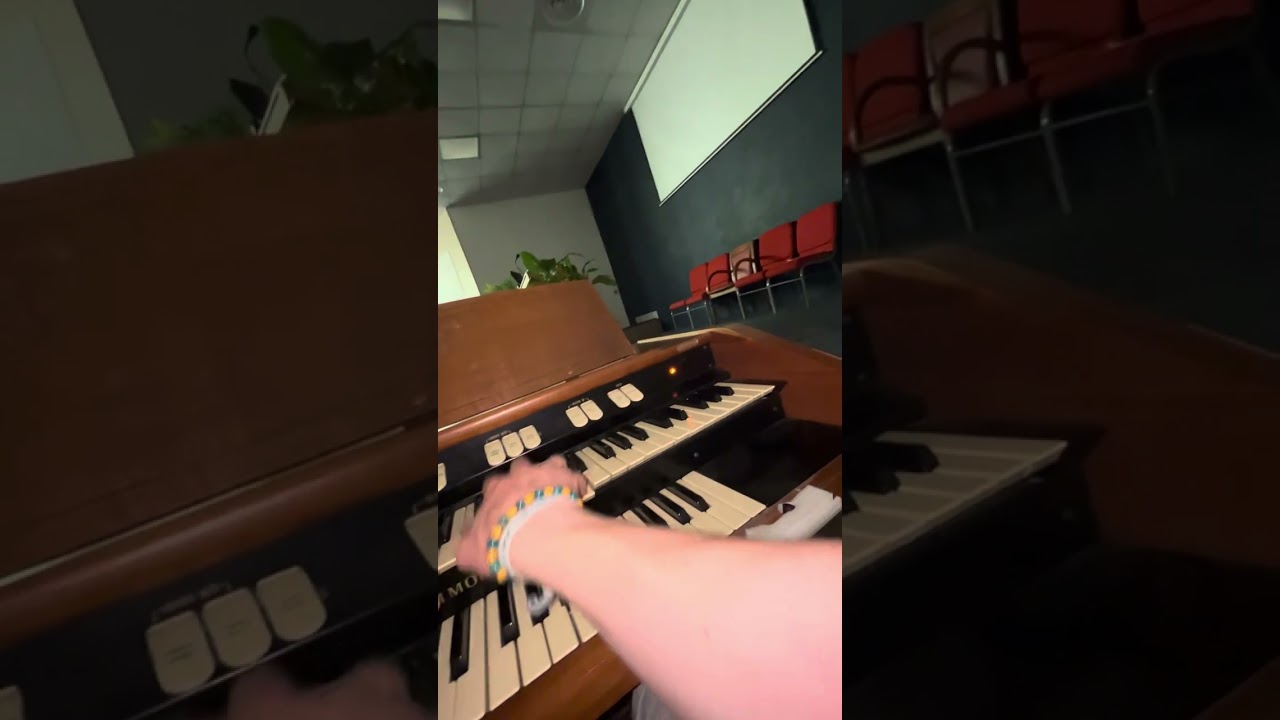 Jazz Organ shuffle in F - POV